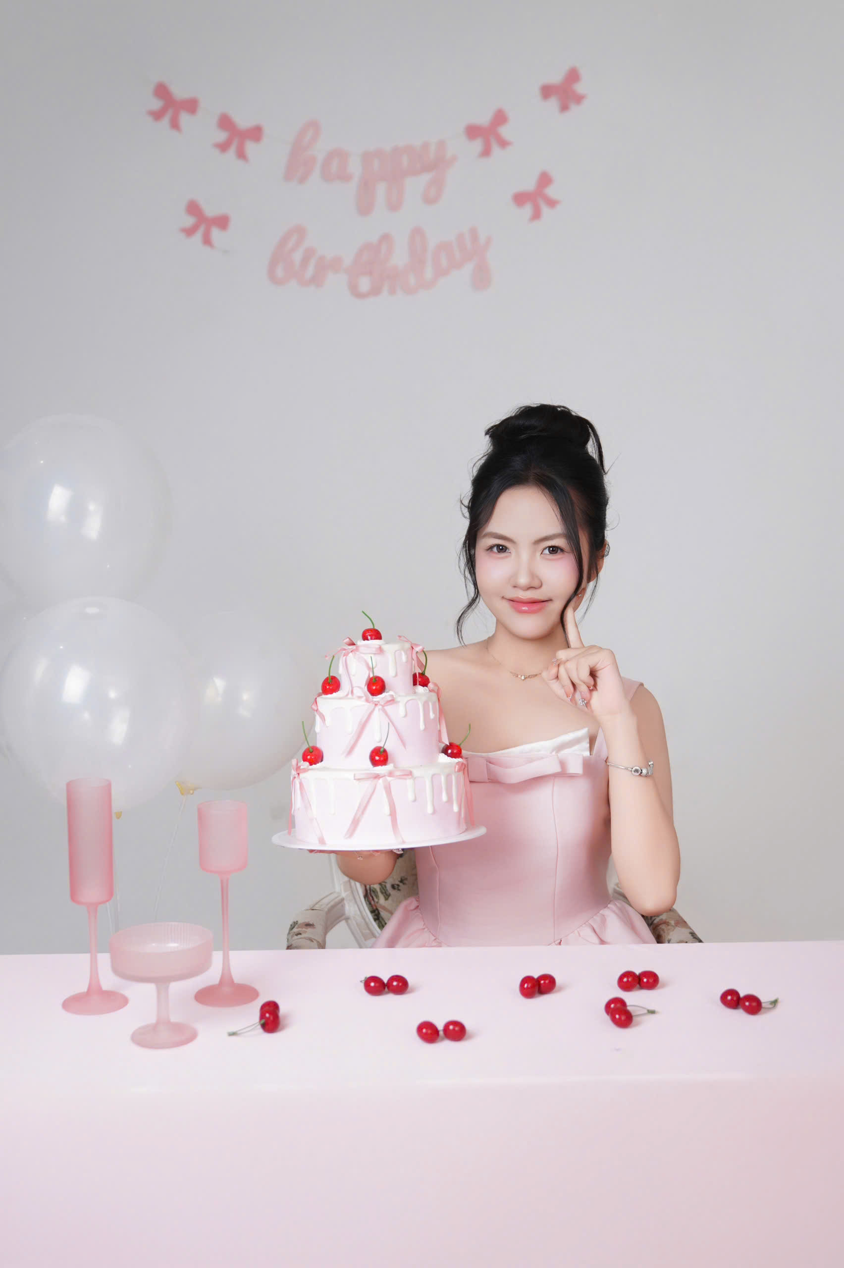 Ảnh kỷ niệm Loan Phương